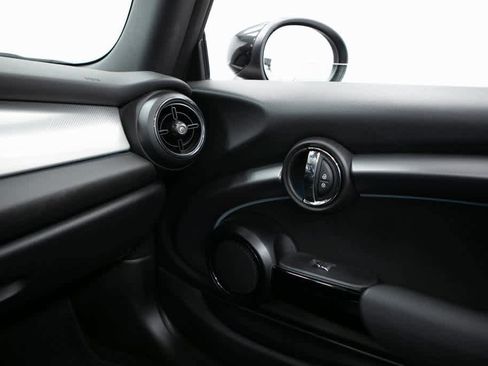 Used 2022 MINI Cooper S image 23