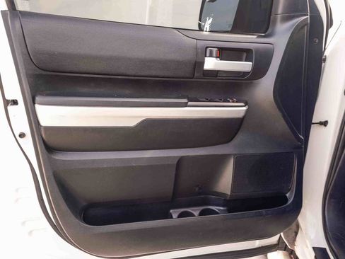 Used 2017 Toyota Tundra SR5 RWD image 22
