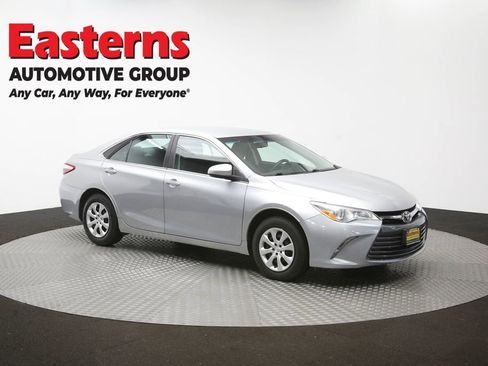 Used 2017 Toyota Camry LE FWD image 47