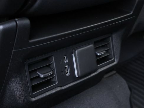 Used 2023 Chevrolet Silverado 1500 LT AWD/4WD image 44