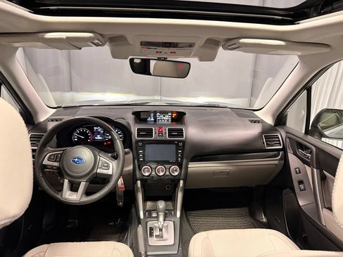 Used 2018 Subaru Forester 2.5i Limited AWD/4WD image 8