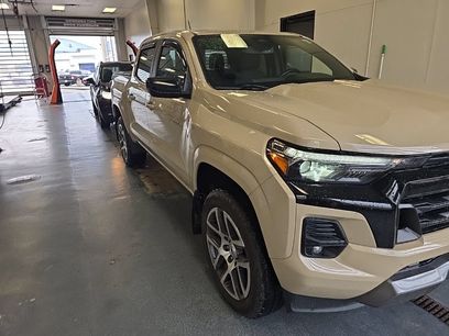 Used 2023 Chevrolet Colorado Z71 w/ Z71 Convenience Package 2