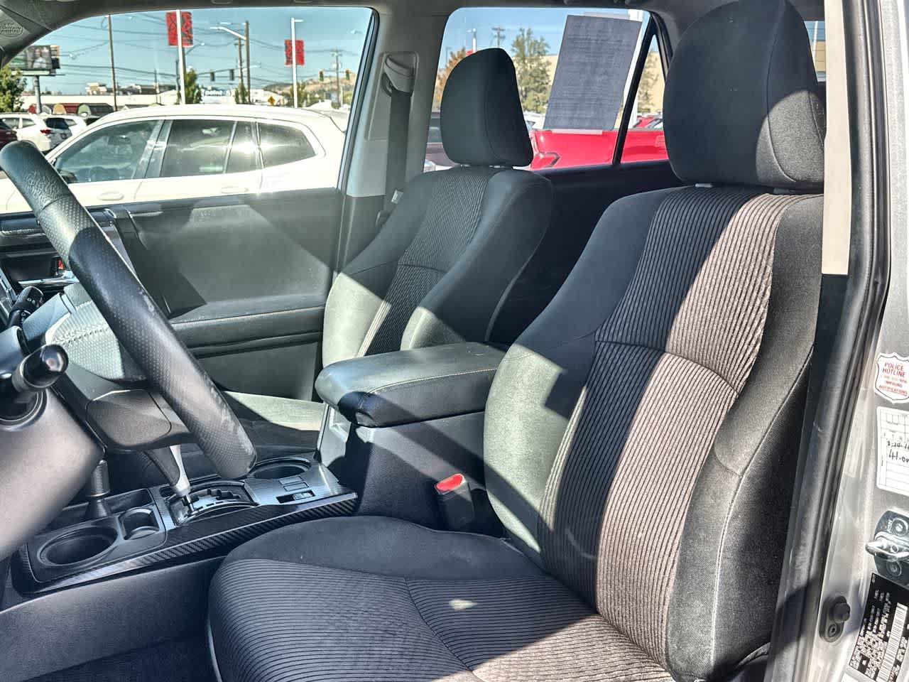 Used 2021 Toyota 4Runner TRD Off-Road AWD/4WD image 11