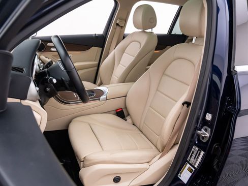 Used 2022 Mercedes-Benz GLC 300 4MATIC image 13