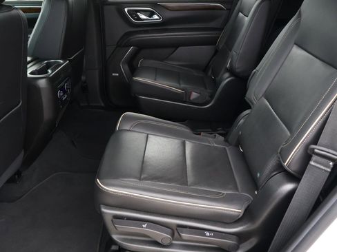 Used 2021 Chevrolet Tahoe Premier w/ Premium Package RWD image 22
