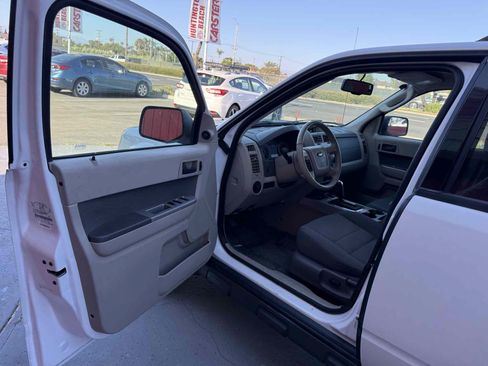 Used 2009 Ford Escape 4WD Hybrid image 43