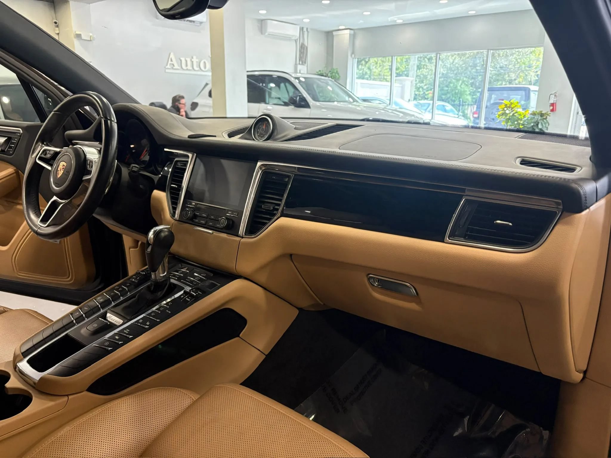 Used 2018 Porsche Macan S AWD/4WD image 10