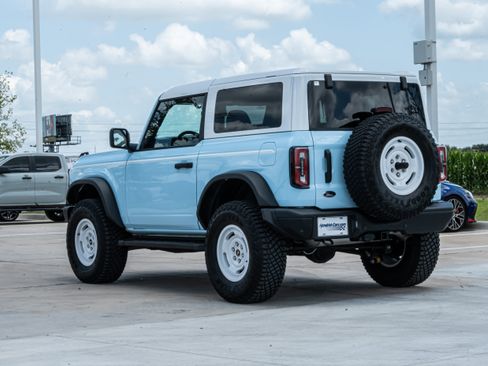 Used 2024 Ford Bronco Heritage Edition AWD/4WD image 7