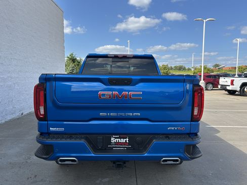 Used 2024 GMC Sierra 1500 AT4 w/ Technology Package AWD/4WD image 5