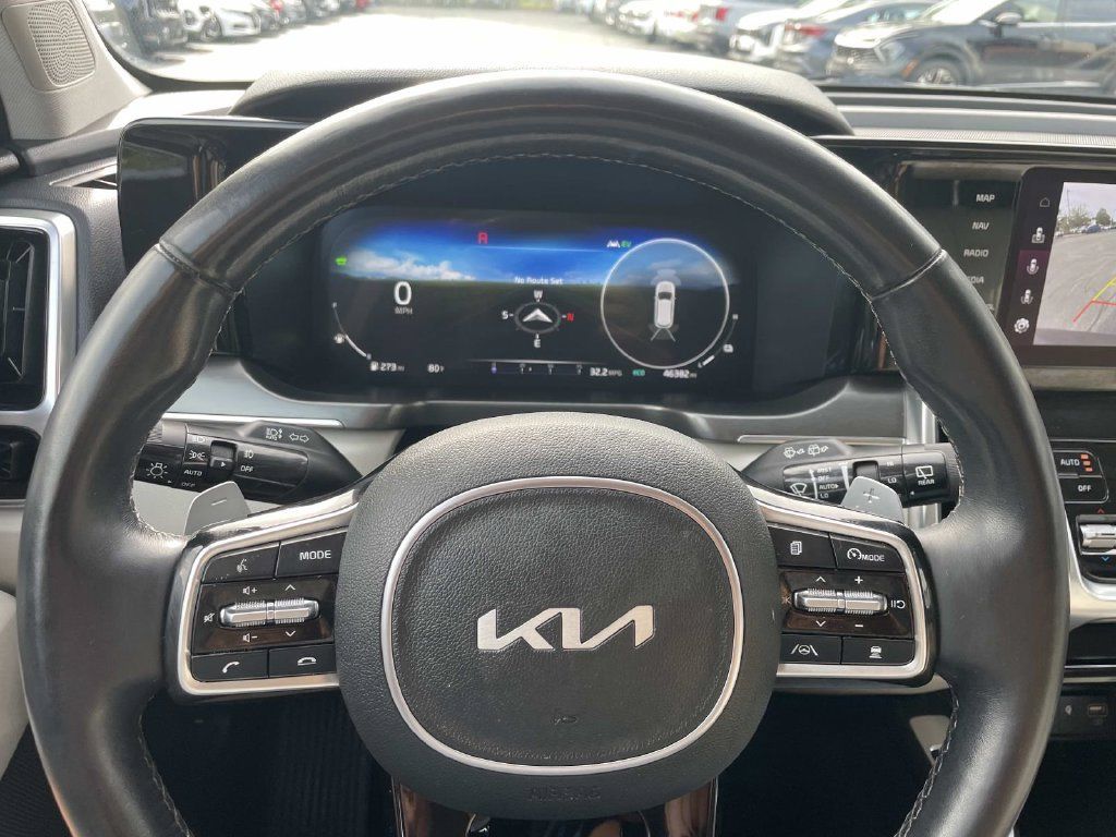 Used 2023 Kia Sorento SX Prestige w/ Panoramic Sunroof Package AWD/4WD image 28