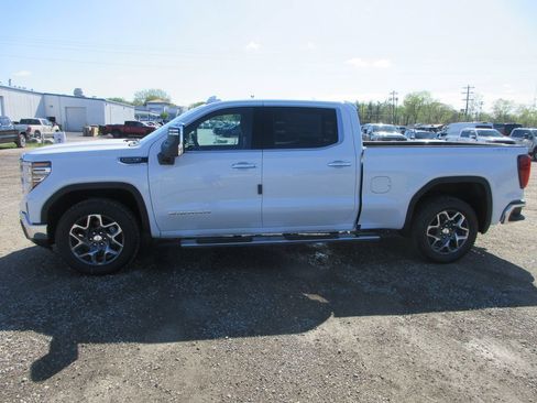 New 2026 GMC Sierra 1500 SLT w/ SLT Premium Plus Package AWD/4WD image 11