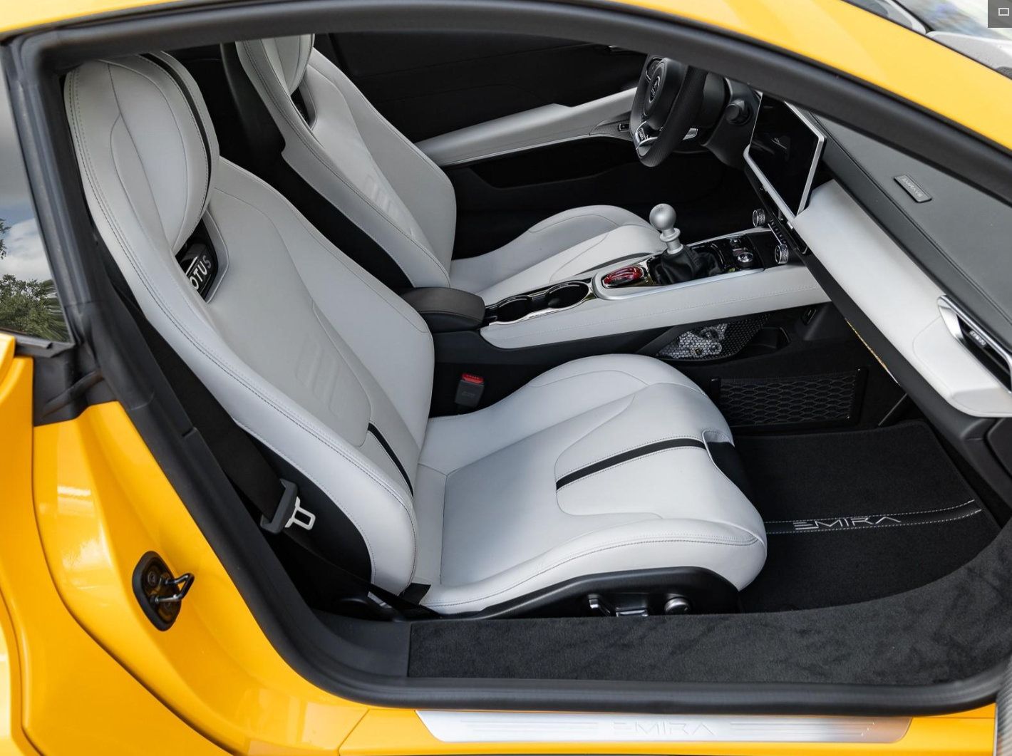 Used 2025 Lotus Emira RWD image 4