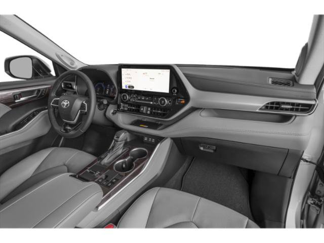 Used 2026 Toyota Highlander Platinum AWD/4WD image 15