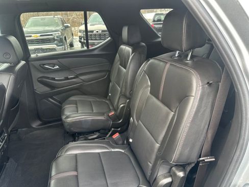 Used 2023 Chevrolet Traverse RS image 13