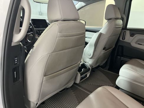 Used 2024 Honda Odyssey Touring image 26