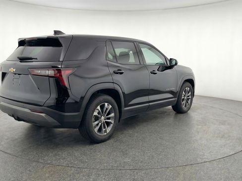 Used 2025 Chevrolet Equinox LT FWD image 9