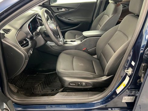 Used 2021 Chevrolet Malibu LT FWD image 19