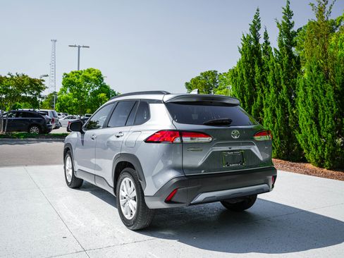 Used 2022 Toyota Corolla Cross LE FWD image 7