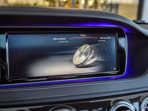 Used 2015 Mercedes-Benz S 550 Sedan image 23