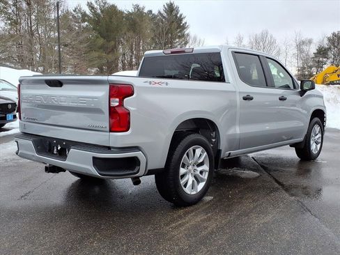 Used 2022 Chevrolet Silverado 1500 Custom image 5