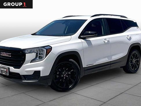 Used 2023 GMC Terrain SLE w/ Driver Convenience Package FWD image 1