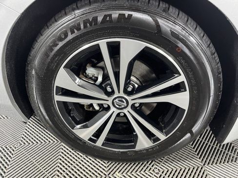 Used 2023 Nissan Sentra SV FWD image 10