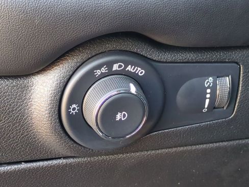 Used 2022 Dodge Durango R/T w/ Blacktop Package image 19