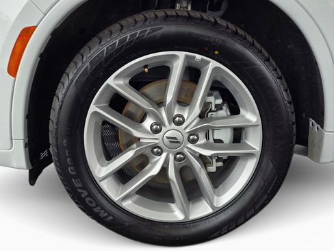 Used 2025 Dodge Durango GT AWD/4WD image 11