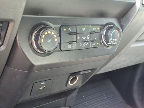 Used 2019 Ford F550 2WD Regular Cab Super Duty image 14