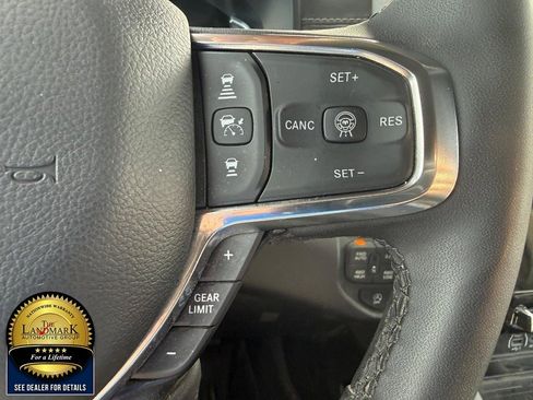 Used 2025 RAM 1500 Laramie w/ Advanced Safety Group II AWD/4WD image 11
