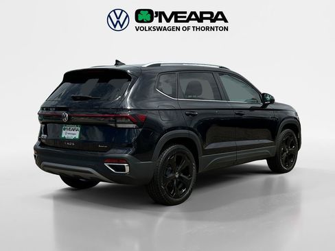 New 2025 Volkswagen Taos SEL image 5