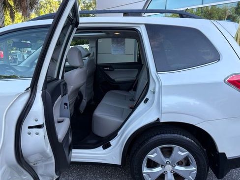 Used 2014 Subaru Forester 2.5i Touring AWD/4WD image 22