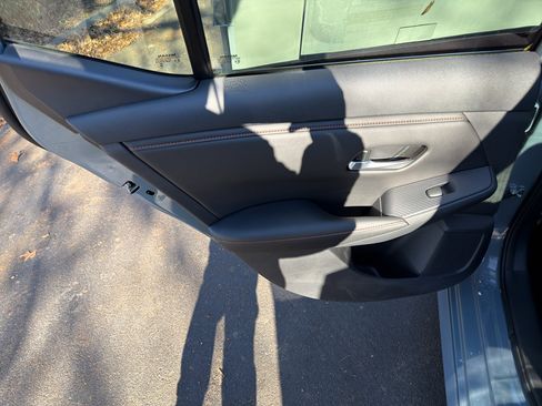 New 2025 Nissan Sentra SR image 30