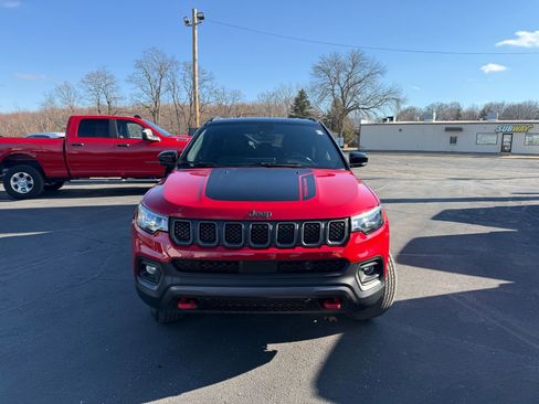 Used 2023 Jeep Compass Trailhawk w/ Trailer Tow Group image 2