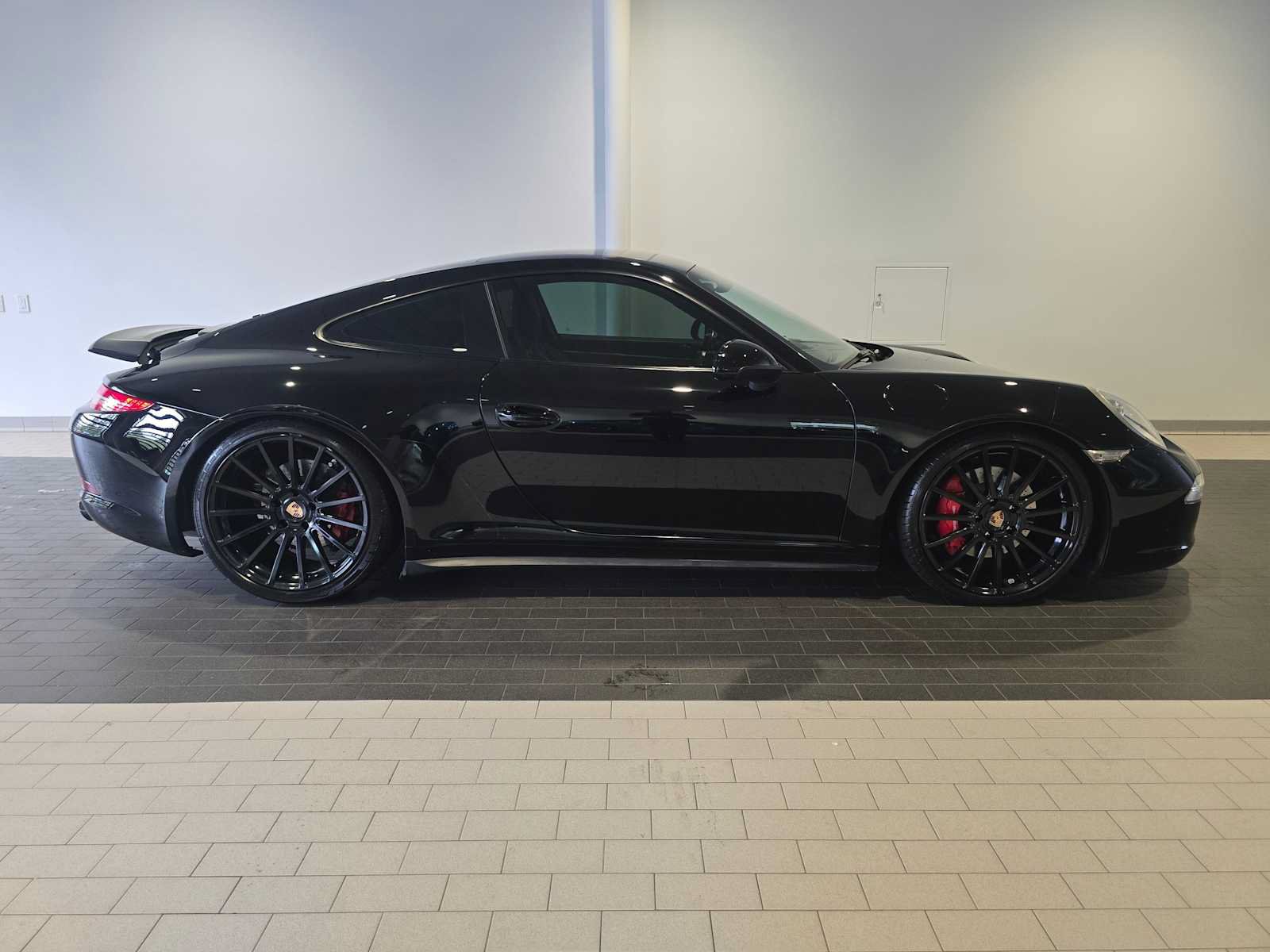 Used 2014 Porsche 911 Carrera 4S AWD/4WD image 8