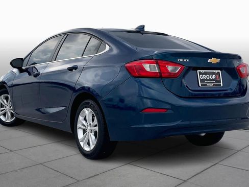 Used 2019 Chevrolet Cruze LT image 11