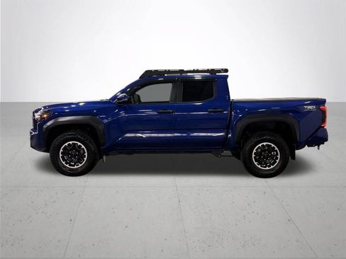 Used 2024 Toyota Tacoma TRD Off-Road w/ TRD Off Road Upgrade Package AWD/4WD image 13