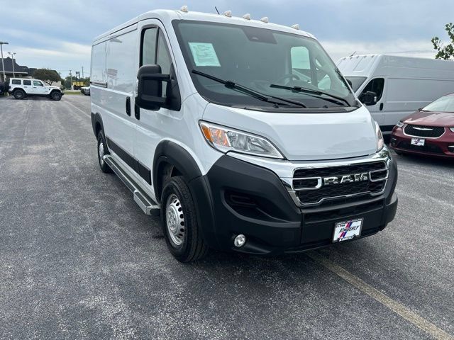 Used 2025 RAM ProMaster 2500 w/ U-Haul Equipment Group FWD image 2