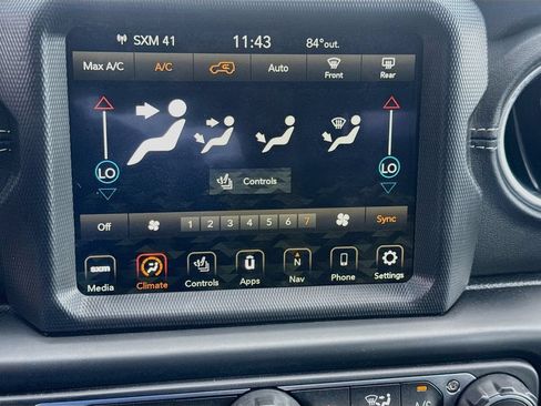Used 2023 Jeep Wrangler Unlimited Sahara w/ Cold Weather Group AWD/4WD image 17