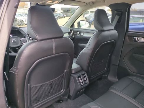 Used 2023 Volvo XC40 B5 Ultimate w/ Protection Package Premier image 10