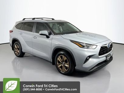 Used 2023 Toyota Highlander Bronze Edition