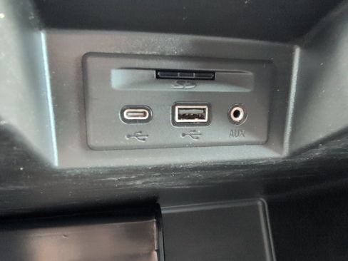 Used 2022 Chevrolet Silverado 2500 High Country w/ Z71 Off-Road Package image 28