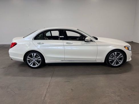 Used 2015 Mercedes-Benz C 300 4MATIC Sedan image 2