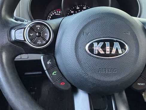 Used 2019 Kia Soul FWD image 5