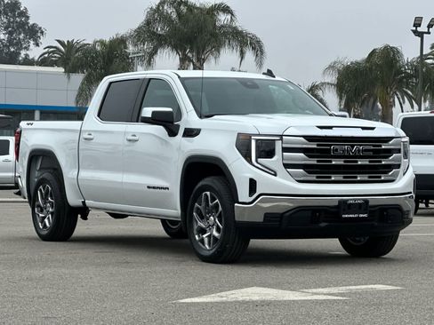 New 2026 GMC Sierra 1500 SLE w/ LPO, Black Badging Package image 7