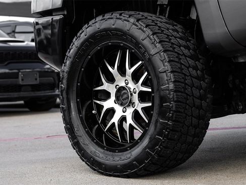 Used 2019 Nissan Titan S w/ S Utility Package image 53