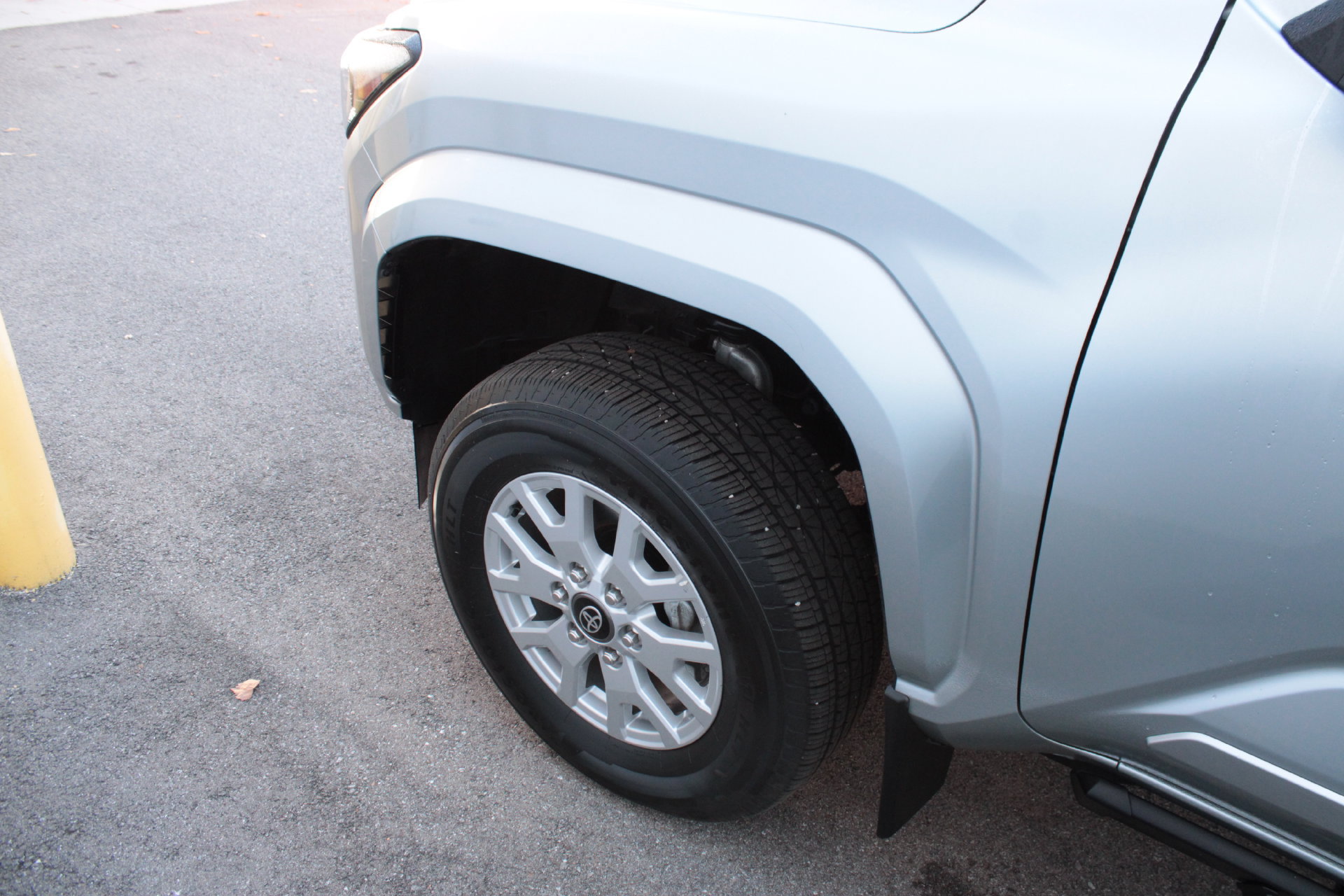 Used 2024 Toyota Tacoma SR AWD/4WD image 10