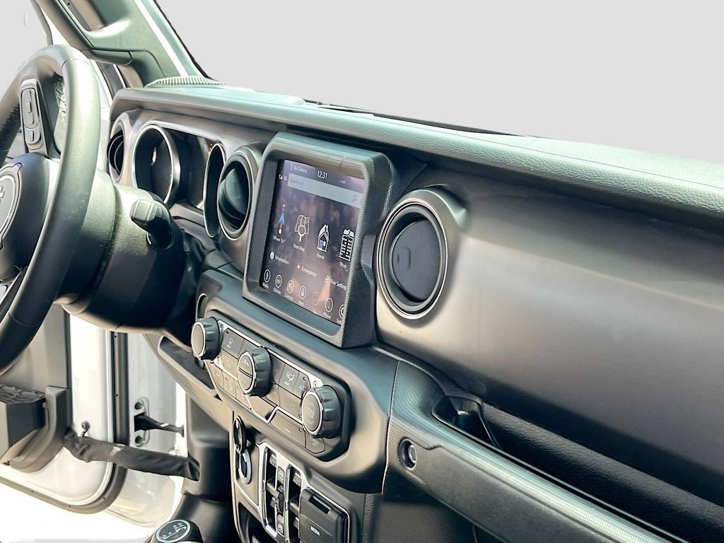 Used 2023 Jeep Gladiator Sport AWD/4WD image 29