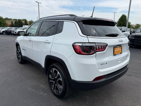 Certified 2022 Jeep Compass Limited w/ Sun and Sound Group AWD/4WD image 6