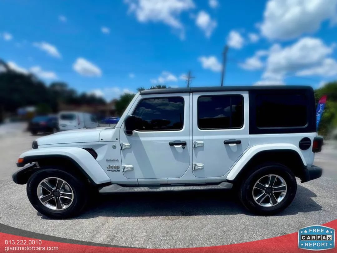 Used 2019 Jeep Wrangler Unlimited Sahara AWD/4WD image 8